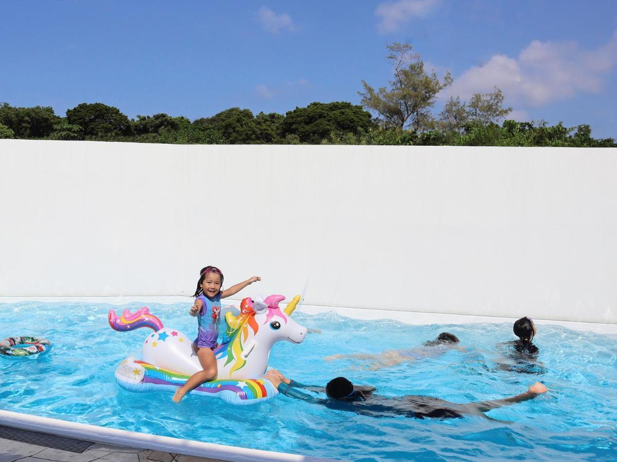 Private Pool Villa Motobu Bagian luar foto
