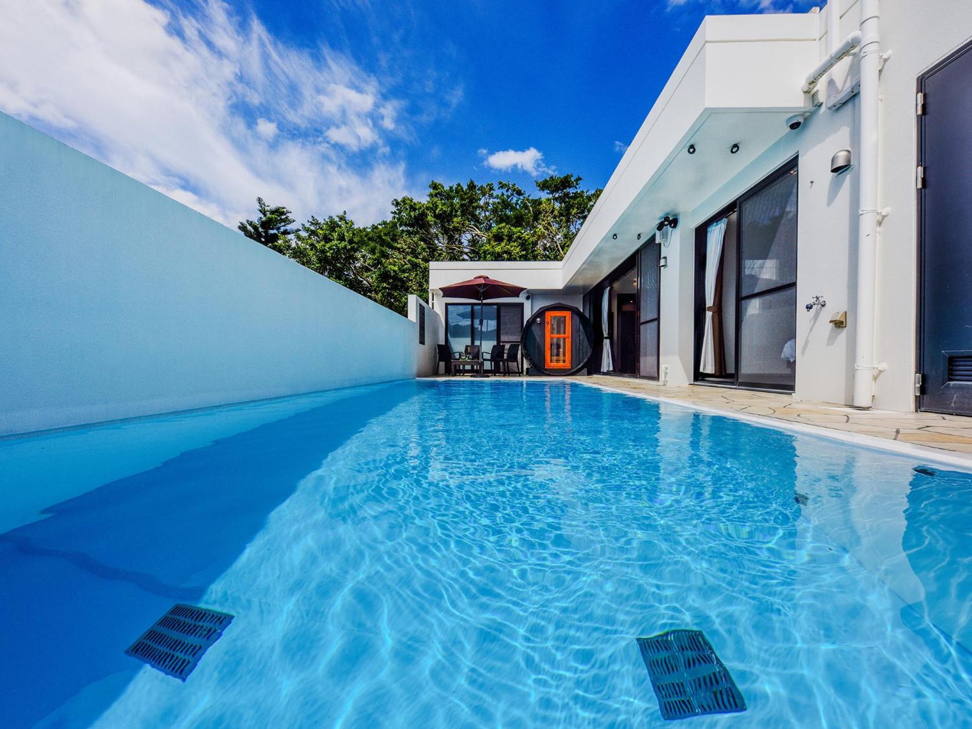 Private Pool Villa Motobu Bagian luar foto
